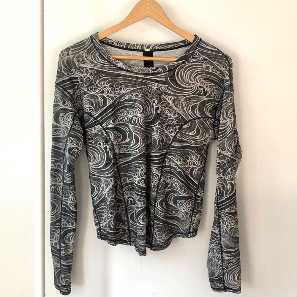 Rare Lululemon Dryfit Longsleeve size 6